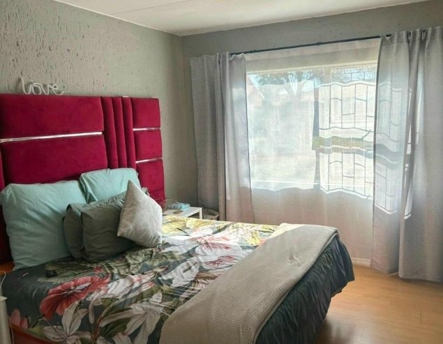 2 Bedroom Property for Sale in Pellissier Free State